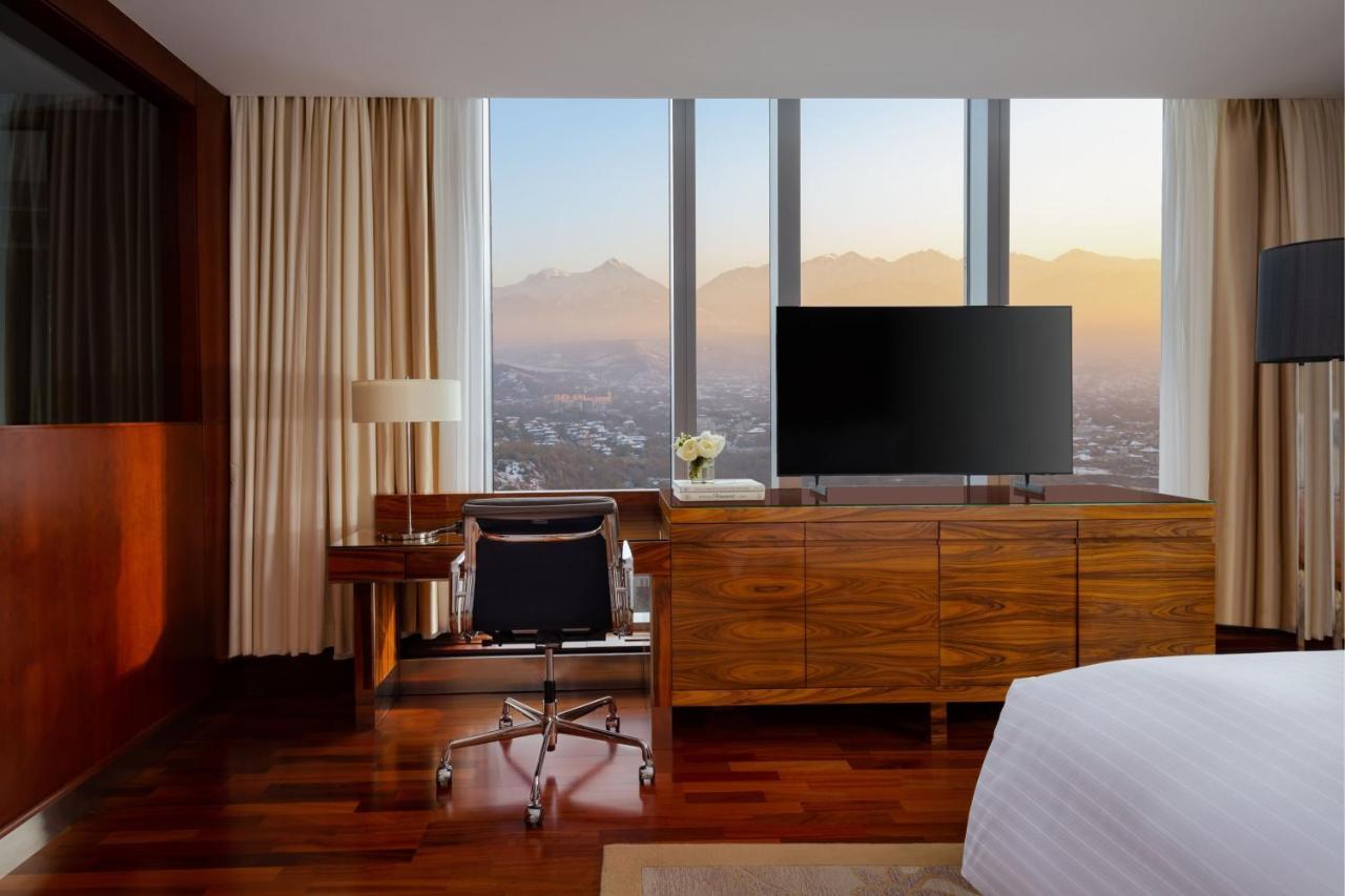 The Ritz-Carlton, Almaty Hotel Kültér fotó